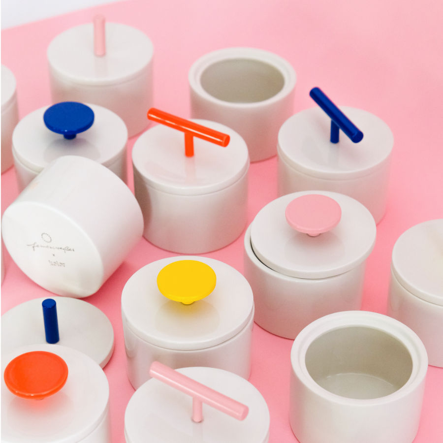 Porzellandosen KNOB, PIN, HOOK gemischte Farben in bunt und neon von feinesweißes x kolor