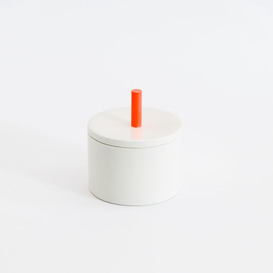 Porzellandose PIN in neon orange von feinesweißes × kolor